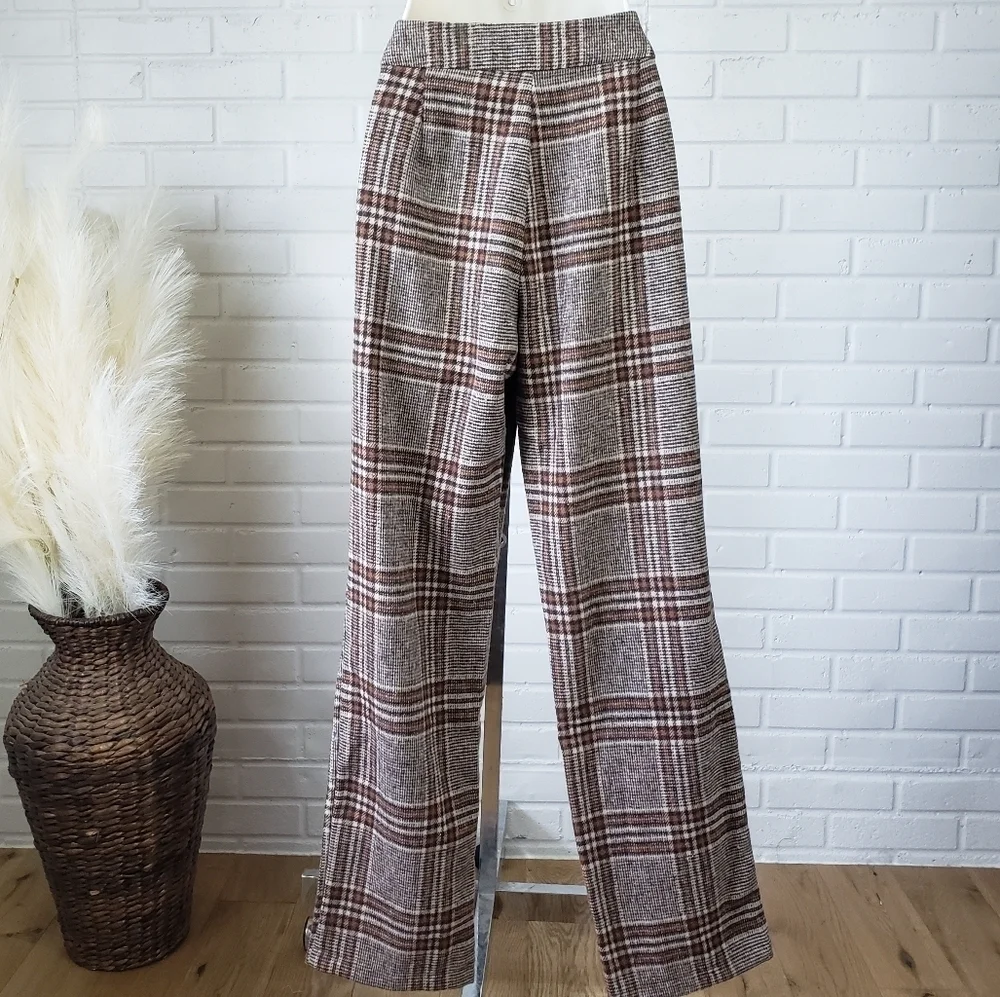 Plaid Wide-Leg Trousers in Brown and Cream - Picture 8 of 10